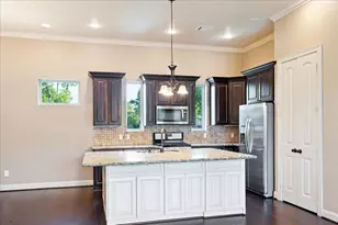 1516 Amundsen St, Houston, TX 77009 - Photo 12