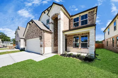 12038 Maple Oak Drive, Houston, TX 77066 - Photo 2