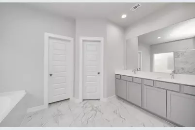 12038 Maple Oak Drive, Houston, TX 77066 - Photo 24