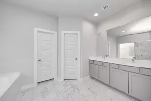 12038 Maple Oak Dr, Houston, TX 77066 - Photo 24