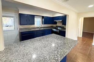 3238 Texas Ave, Texas City, TX 77590 - Photo 4