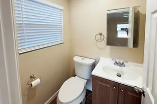 3238 Texas Ave, Texas City, TX 77590 - Photo 10