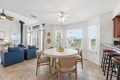13915 Pirates Beach Boulevard, Galveston, TX 77554 - Photo 4