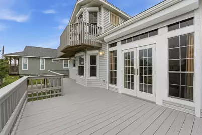 13915 Pirates Beach Boulevard, Galveston, TX 77554 - Photo 16