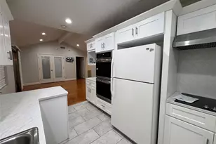 12119 Dunlap St, Houston, TX 77035 - Photo 6