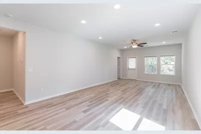 37 Courageous Side Way, Magnolia, TX 77354 - Photo 14