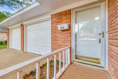 722 Venice Street, Sugar Land, TX 77478 - Photo 2