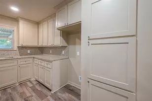 722 Venice St, Sugar Land, TX 77478 - Photo 10