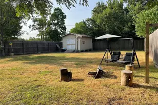 119 E Cleveland St, Baytown, TX 77520 - Photo 10