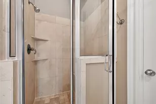 8810 Lakeshore Bend Dr, Houston, TX 77080 - Photo 34