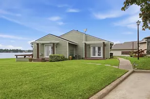 96 April Point Dr N, Conroe, TX 77356 - Photo 4