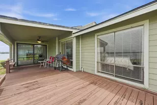 96 April Point Dr N, Conroe, TX 77356 - Photo 4