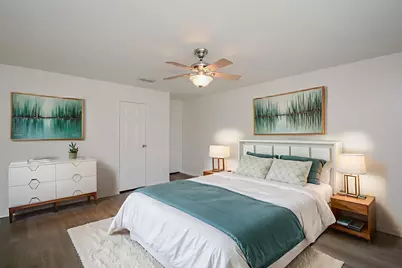 9850 Pagewood Lane #1806, Houston, TX 77042 - Photo 16