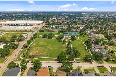 2707 Droxford Drive, Houston, TX 77008 - Photo 40