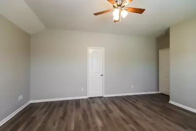 261 Kellyn Court, Conroe, TX 77306 - Photo 10