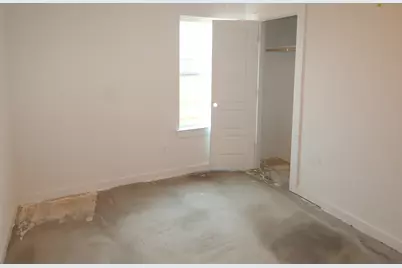 726 Falling Cave Drive, Willis, TX 77378 - Photo 16