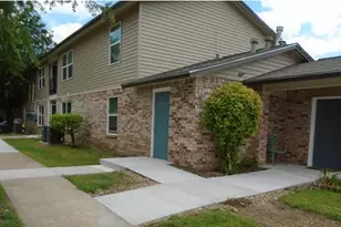 909 W 7th St, Justin, TX 76247 - Photo 6