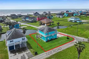 2566 Tide Dr, Crystal Beach, TX 77650 - Photo 1