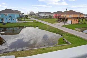 2566 Tide Dr, Crystal Beach, TX 77650 - Photo 8