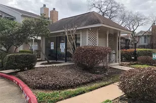 10615 Briar Forest Dr, Houston, TX 77042 - Photo 16