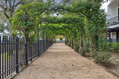 2725 Cohn Garden, Houston, TX 77007 - Photo 24