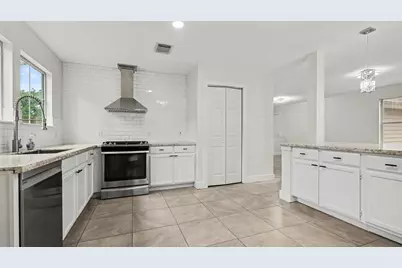 17135 Yeoman Way, Crosby, TX 77532 - Photo 6