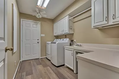 161 April Waters Drive N, Conroe, TX 77356 - Photo 38