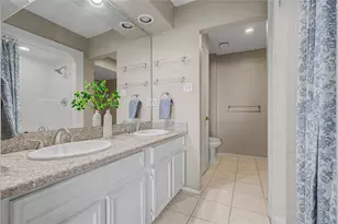 794 Thicket Ln, Houston, TX 77079 - Photo 32