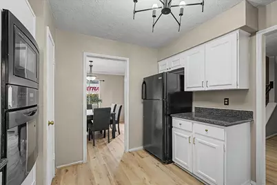 794 Thicket Lane, Houston, TX 77079 - Photo 18
