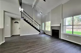 5110 Shady Gardens Dr, Houston, TX 77339 - Photo 2