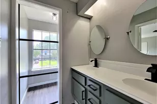 5110 Shady Gardens Dr, Houston, TX 77339 - Photo 8