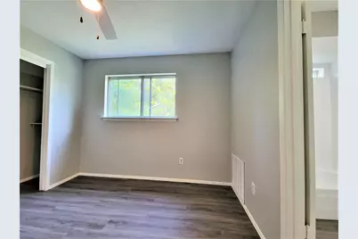 5110 Shady Gardens Drive, Houston, TX 77339 - Photo 10