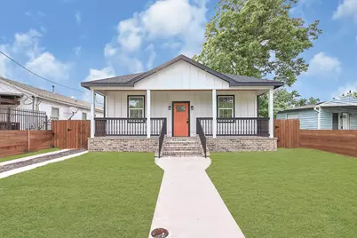 2412 Lucas Street, Houston, TX 77026 - Photo 1