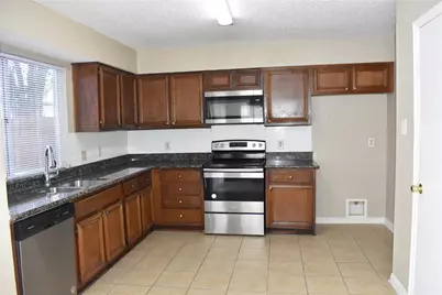 8903 Kalewood Drive, Houston, TX 77099 - Photo 14