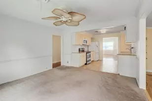 211 Magnolia St, Lake Jackson, TX 77566 - Photo 14