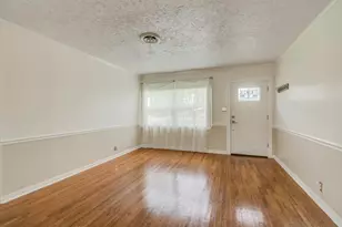 211 Magnolia St, Lake Jackson, TX 77566 - Photo 6