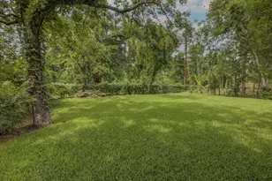 211 Magnolia St, Lake Jackson, TX 77566 - Photo 36