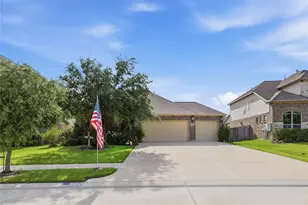 417 Westwood Dr, League City, TX 77573 - Photo 1
