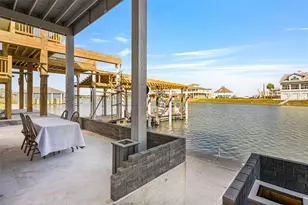 2005 Nelson St, Port Bolivar, TX 77650 - Photo 40