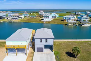 2005 Nelson St, Port Bolivar, TX 77650 - Photo 4