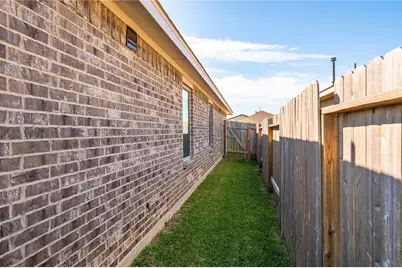 269 Bennett Loop, Angleton, TX 77515 - Photo 22