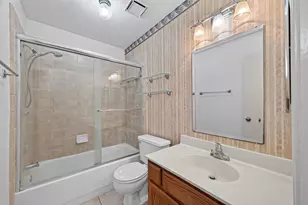 7522 Flair Oaks Dr, Houston, TX 77040 - Photo 16