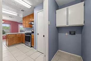 7522 Flair Oaks Dr, Houston, TX 77040 - Photo 14