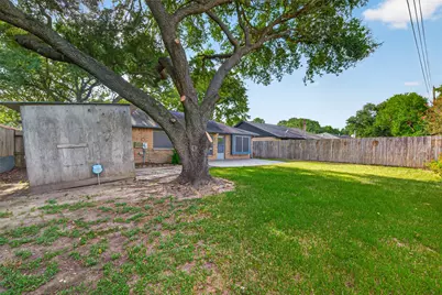 7522 Flair Oaks Drive, Houston, TX 77040 - Photo 28