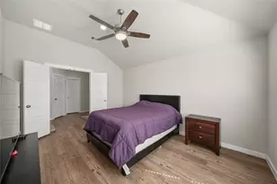 1217 Lancer Leap Dr, Alvin, TX 77511 - Photo 10