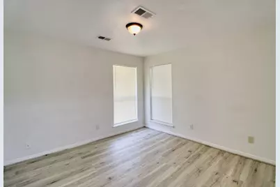 8522 Fawn Terrace Drive, Houston, TX 77071 - Photo 18