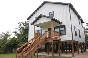 5217 Pickfair St, Houston, TX 77026 - Photo 2