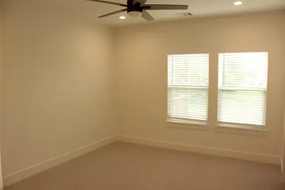 5217 Pickfair Street, Houston, TX 77026 - Photo 28