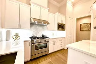 8710 Park Kolbe Ln, Houston, TX 77080 - Photo 8