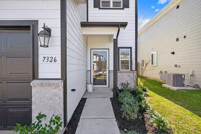 7326 Madison Commons Lane, Houston, TX 77075 - Photo 2